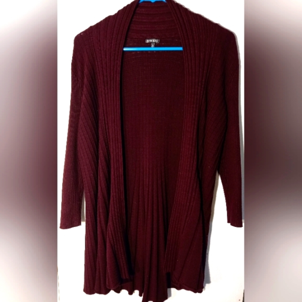 Women's long sleeve cardigan lightweight good condition used.